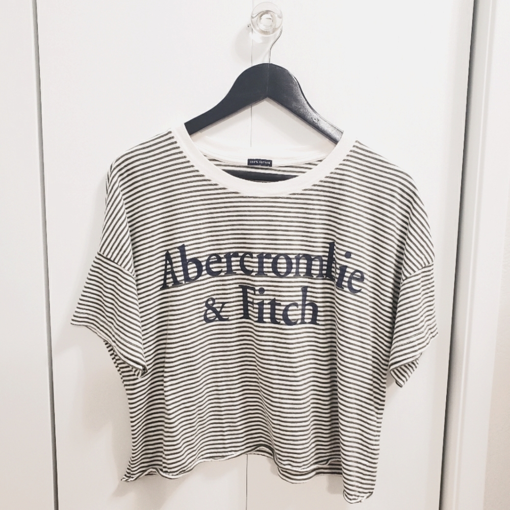Abercrombie & Fitch Black and White Striped Tee
